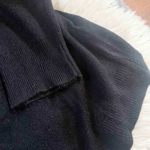 DG2 by Diane Gilman Lux Touch Black Soft Turtleneck Sweater Women's Size Large - Picture 4 of 6